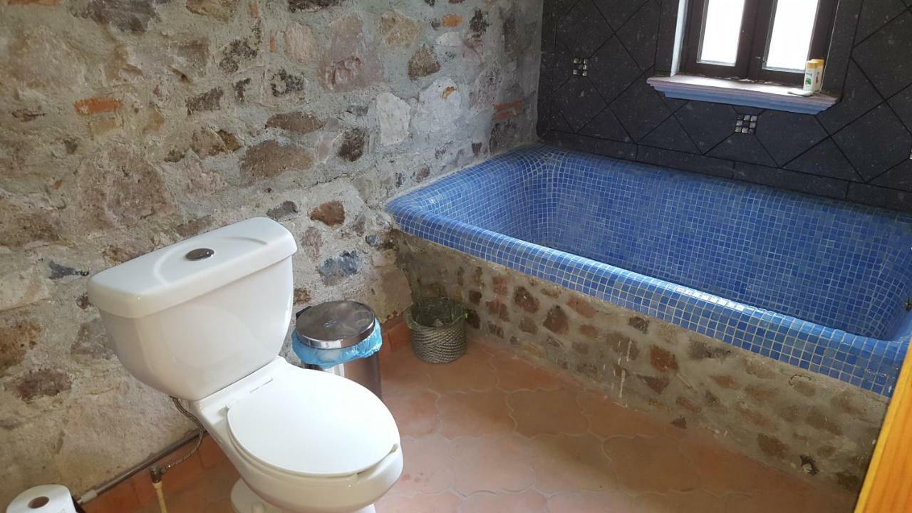 La Casona Azul Santa Rosa de Jauregui Exterior foto